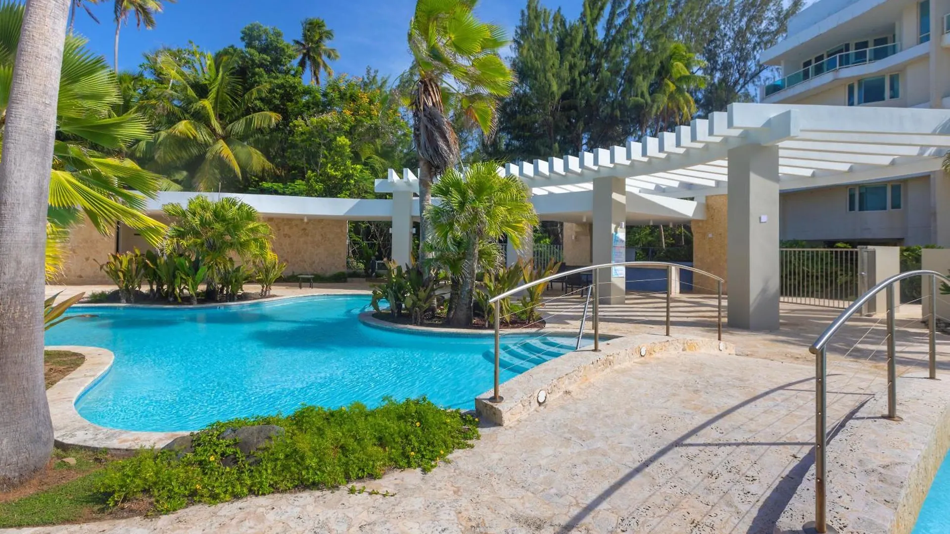 Апартаменты Balcony With Views Nice Pool Beach Access Рио-Гранде